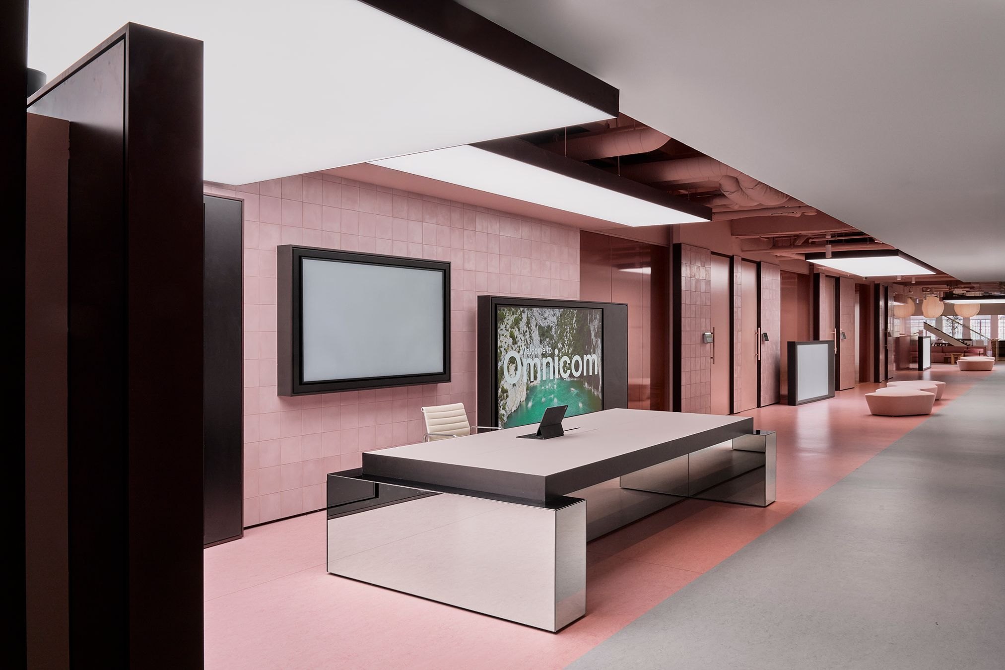 299 Bourke Street — Omnicom reception and lounge